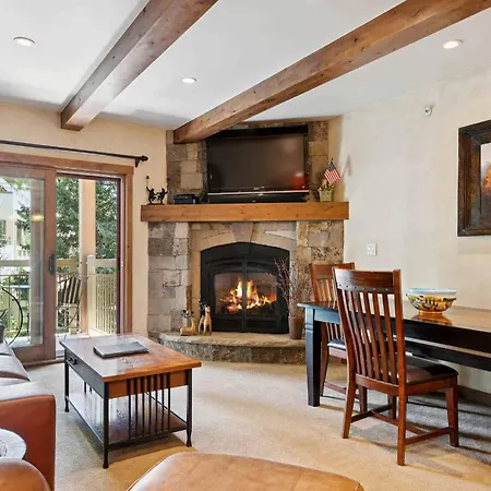 Lodge At Lionshead 230B